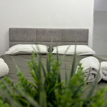 Center, Selvia White Apartment Tirana Buitenkant foto