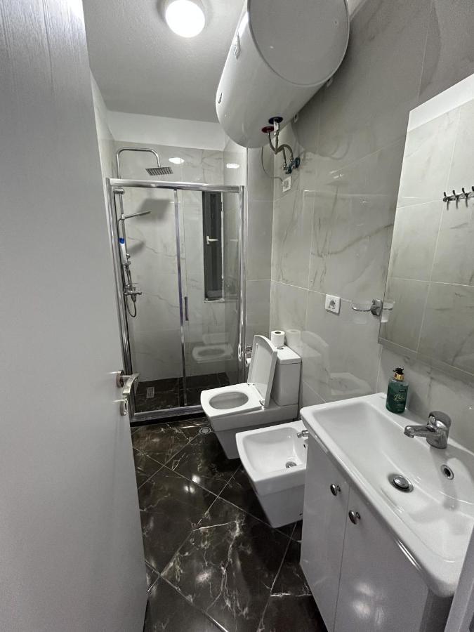 Center, Selvia White Apartment Tirana Buitenkant foto
